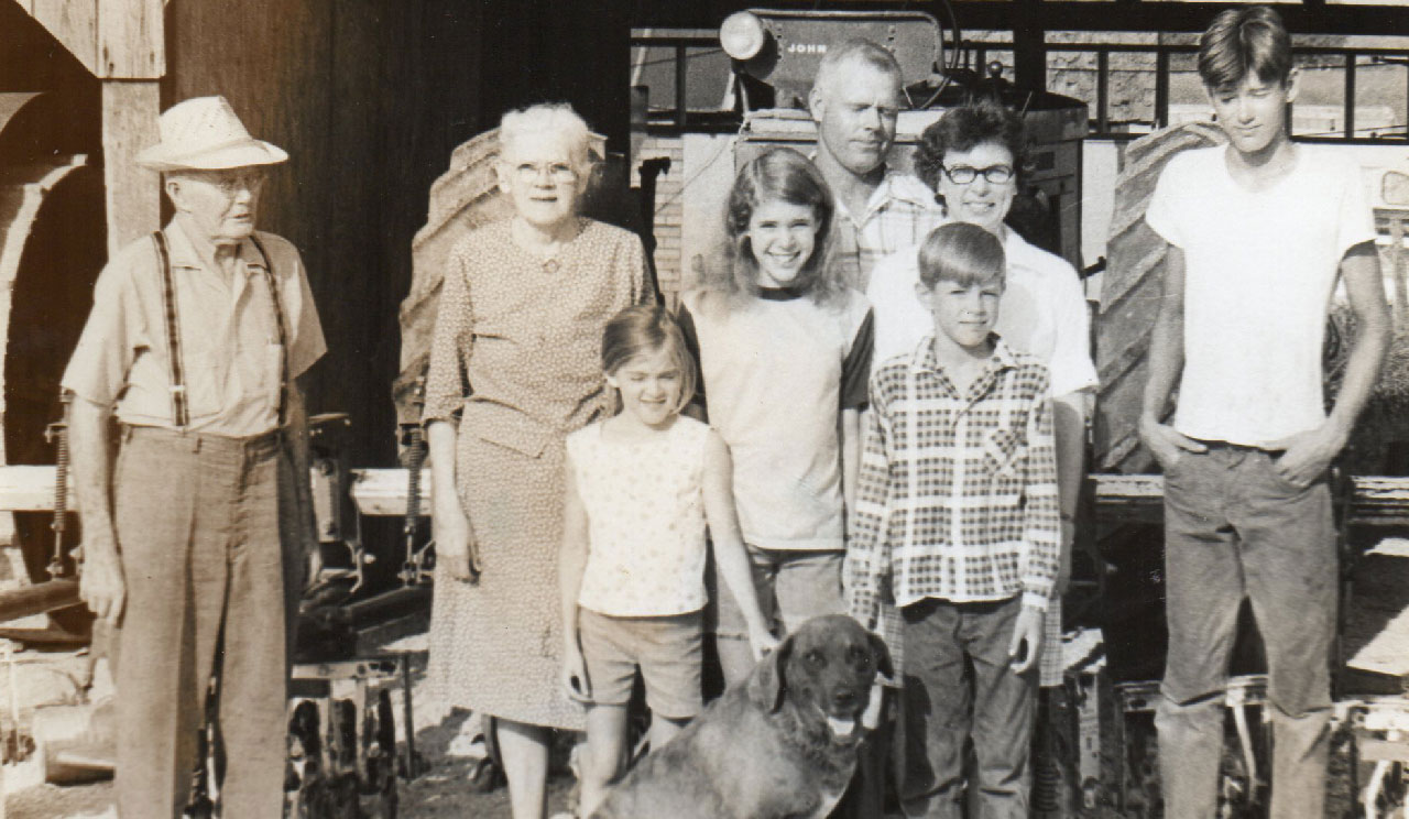 Godfrey's FarmLocally Grown Fresh Fruit, Vegetables, Flowers & Plants